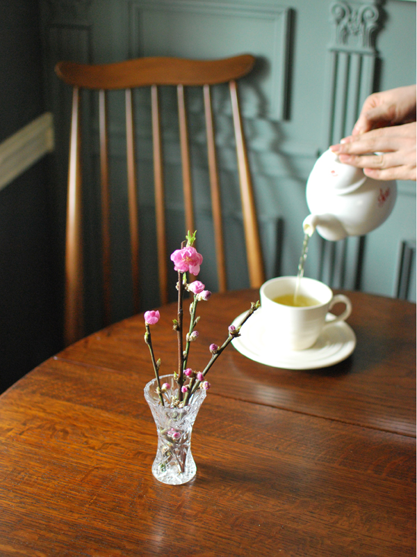 北欧ビンテージの | 日々の暮らしの中に彩をプラス。お花のある生活