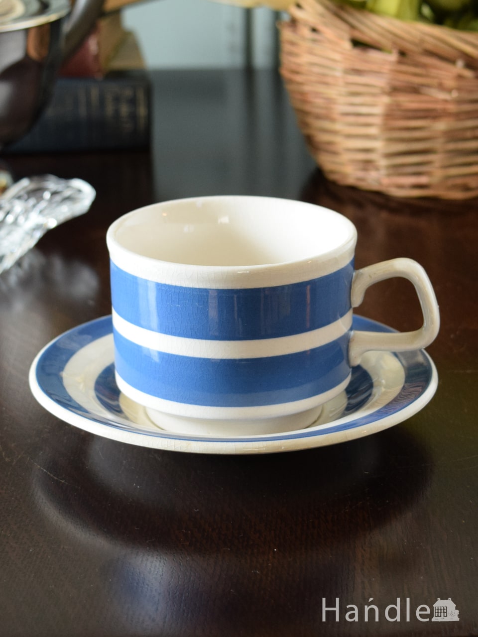 イギリスのおしゃれなアンティーク食器、CORNISH WARE(コーニッシュウェア)のカップ＆ソーサー (k-5097-z)