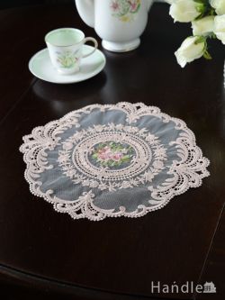 インテリア雑貨 ランチョンマット・クロス おしゃれなレースドイリー、お花の刺繍が入った可愛いコースター（ピンク）