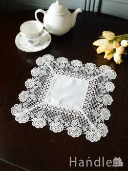 インテリア雑貨 ランチョンマット・クロス おしゃれなレースドイリー、お花の刺繍が入った可愛いコースター（white rose）30x30cm