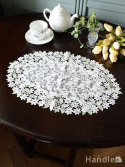 インテリア雑貨 ランチョンマット・クロス フレンチアンティーク調のレース、手刺繍風のお花のレースが華やかなテーブルセンター30x45