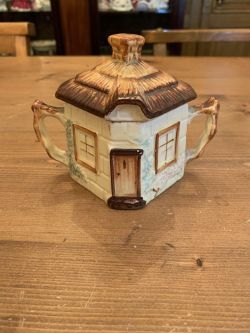 到着予定商品 アンティーク食器 アンティークシュガーポット　KEELE ST Pottery