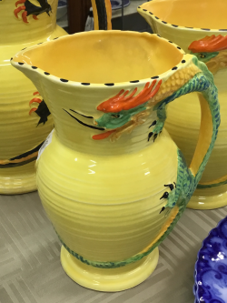 到着予定商品  Burleigh Vintage yellow jug Dragon